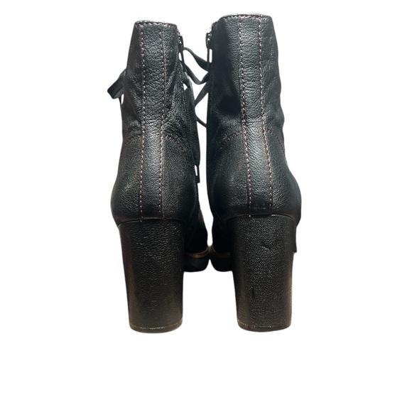 Heeled leather heeled boots - Picture 5 of 9